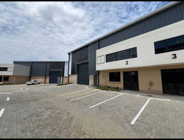 571M² WAREHOUSE TO LET IN SAMRAND BUSINESS PARK